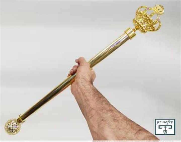 Why did Wanda let Stark take the scepter?