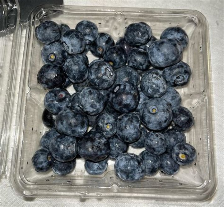 Why do blueberries have a star on them?