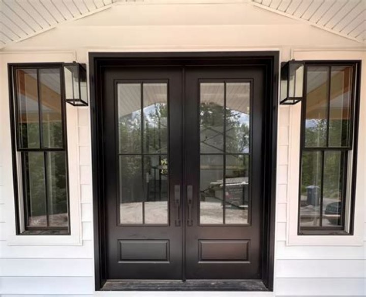 Why do German houses have two front doors?