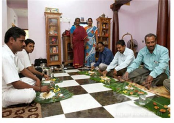 Why do Indians eat with their hands?