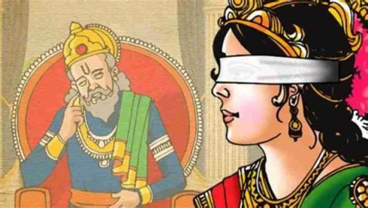 Why Gandhari open her eyes?