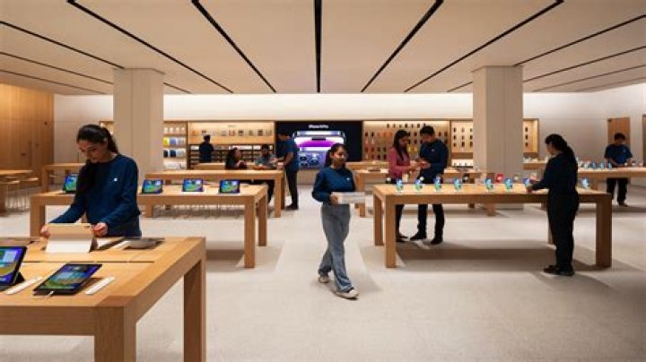 Why is Apple iPhone the best?