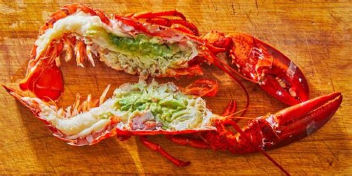 Why is lobster meat black?