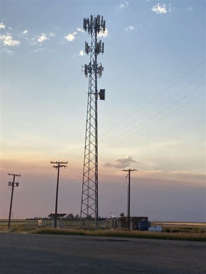 Will 5G use cell towers?