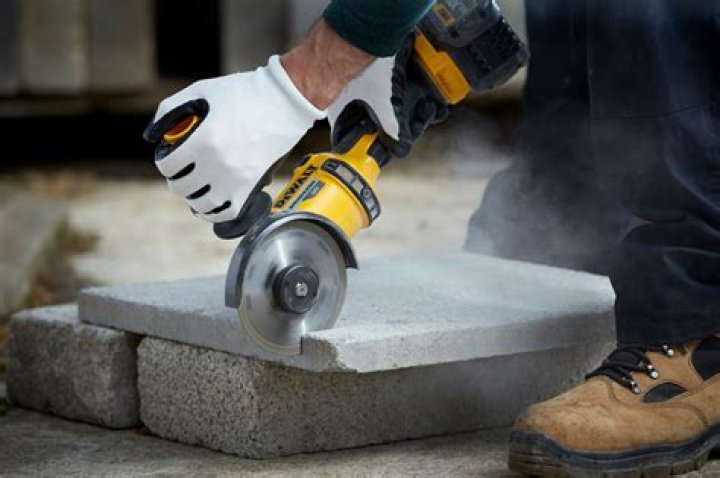 Will an angle grinder cut concrete?