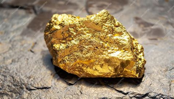 Will real gold sink in water?