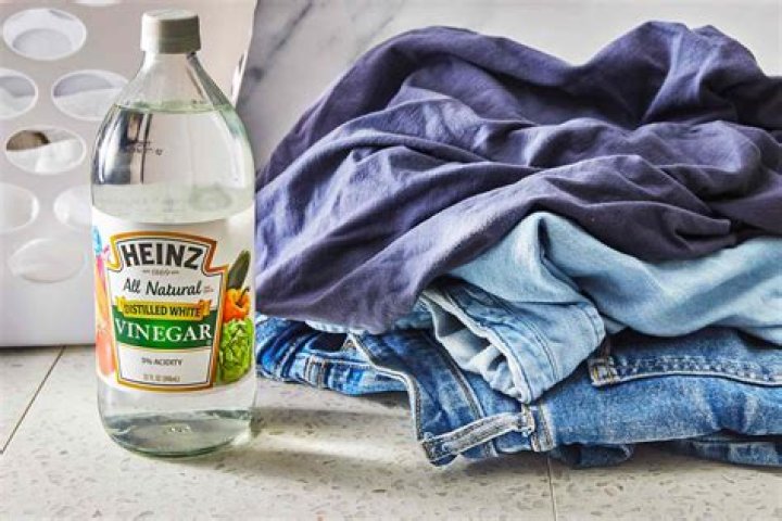 Will vinegar and baking soda ruin clothes?