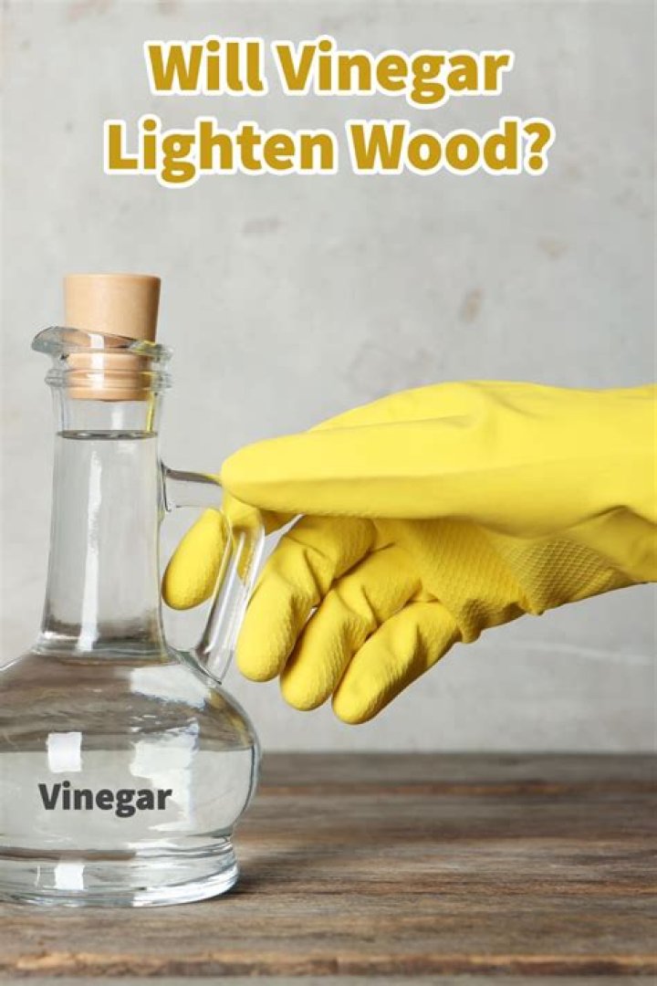 Will vinegar lighten wood?