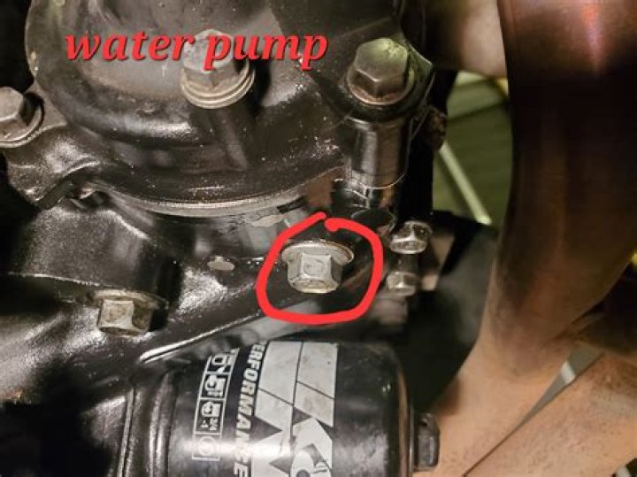 Will water pump leak if engine is off?